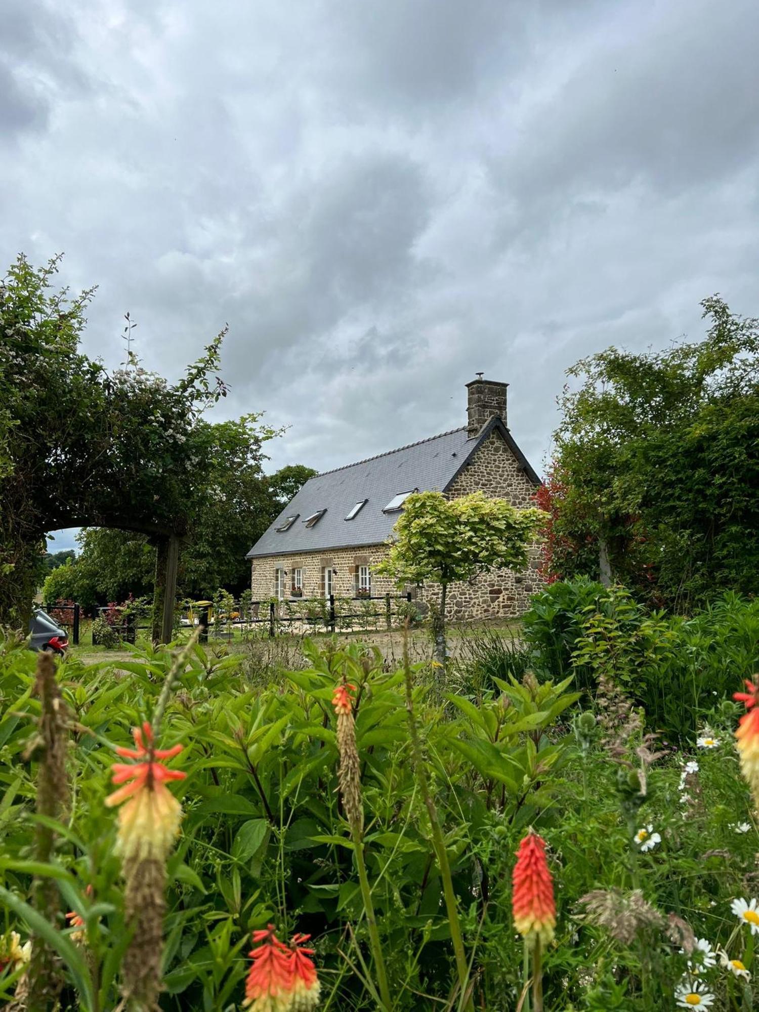 Maison De La Grange, Chaulieu Sourdeval Eksteriør bilde