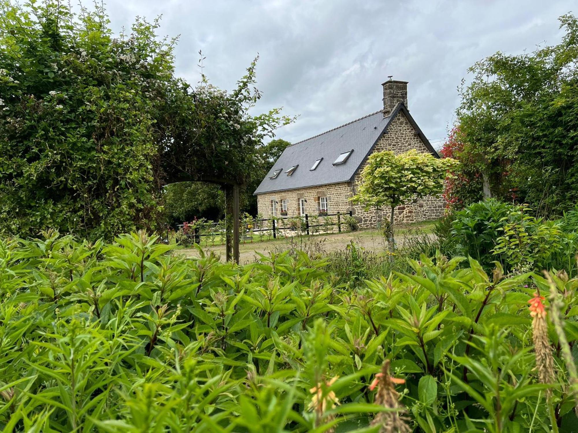 Maison De La Grange, Chaulieu Sourdeval Eksteriør bilde